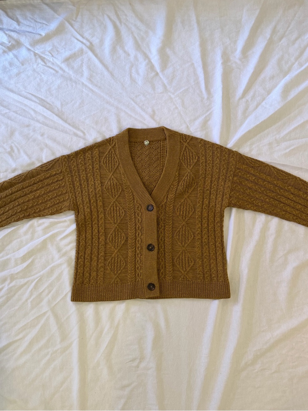 Women’s Cable Knit V-Neck Fisherman Cardigan
